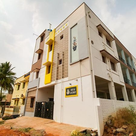 Oyo 71549 Shri Sai Apartments Mettuppālaiyam Exterior foto